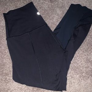 Lululemon wonder under crop scallop leggings